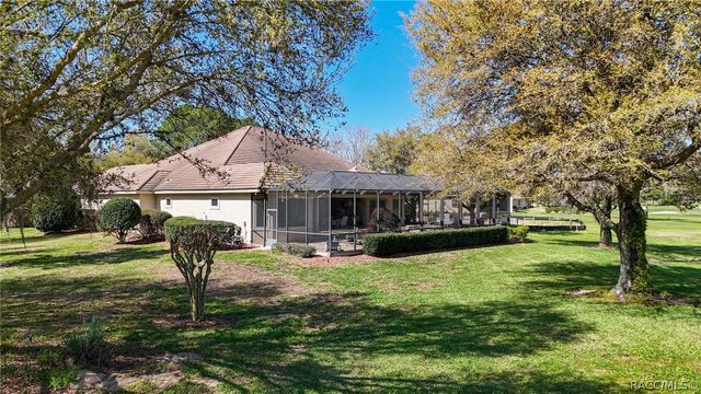 3207 W Wentworth Loop, Lecanto, FL 34461