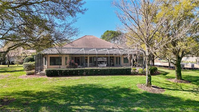 3207 W Wentworth Loop, Lecanto, FL 34461