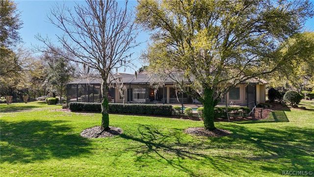 3207 W Wentworth Loop, Lecanto, FL 34461