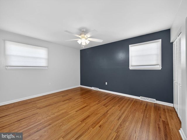 1277 BEVERLY RD, Warminster, PA 18974