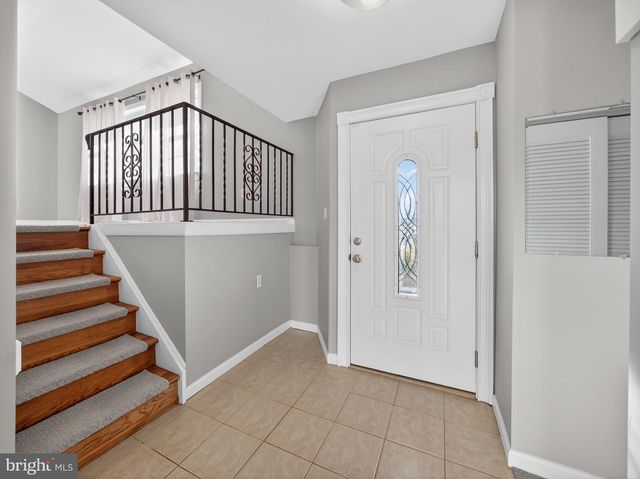 1277 BEVERLY RD, Warminster, PA 18974