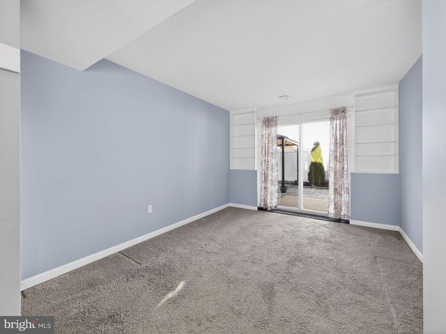 1277 BEVERLY RD, Warminster, PA 18974