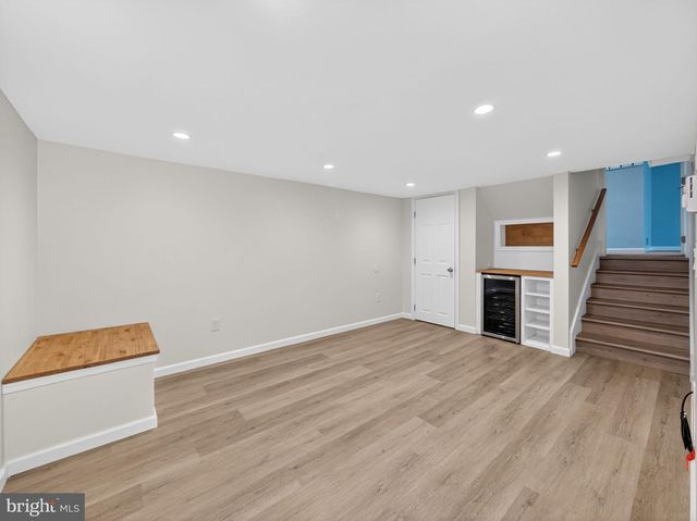 1277 BEVERLY RD, Warminster, PA 18974