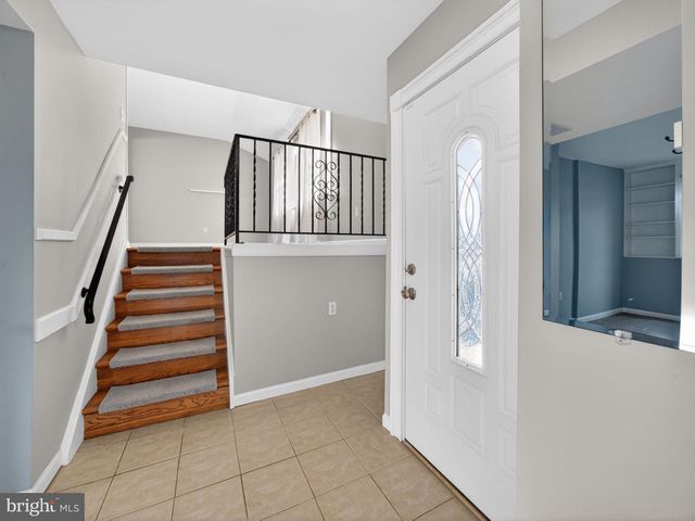 1277 BEVERLY RD, Warminster, PA 18974