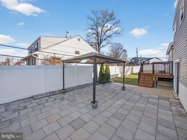 1277 BEVERLY RD, Warminster, PA 18974