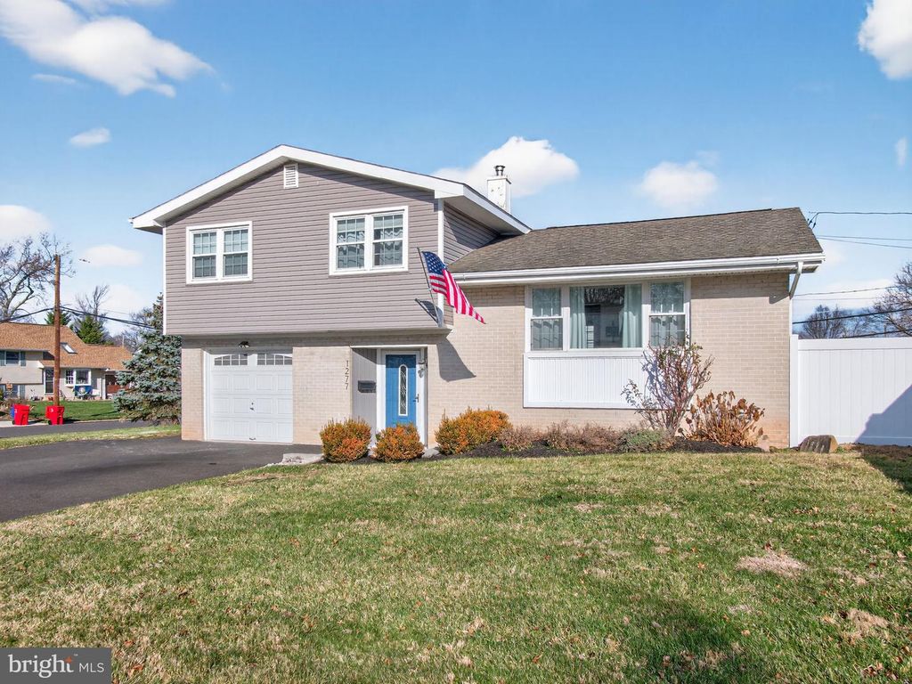 1277 BEVERLY RD, Warminster, PA 18974