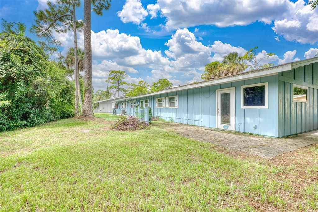 Image 22 of property listing at 12 COUNTRY CLUB DRIVE B, New Smyrna Beach, FL 32168