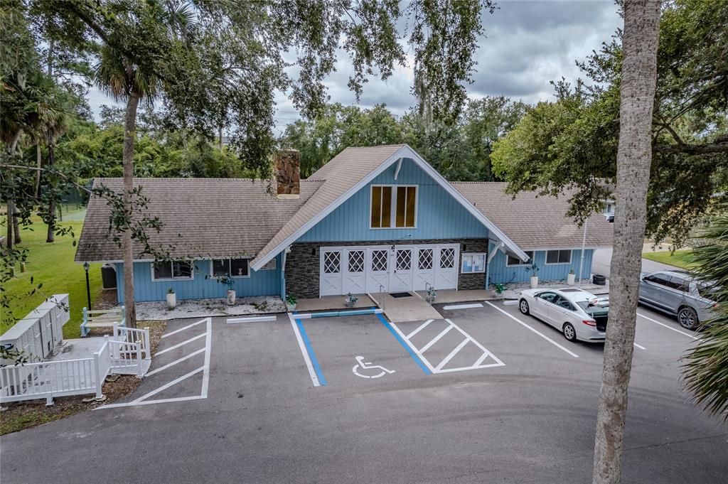 Image 5 of property listing at 12 COUNTRY CLUB DRIVE B, New Smyrna Beach, FL 32168