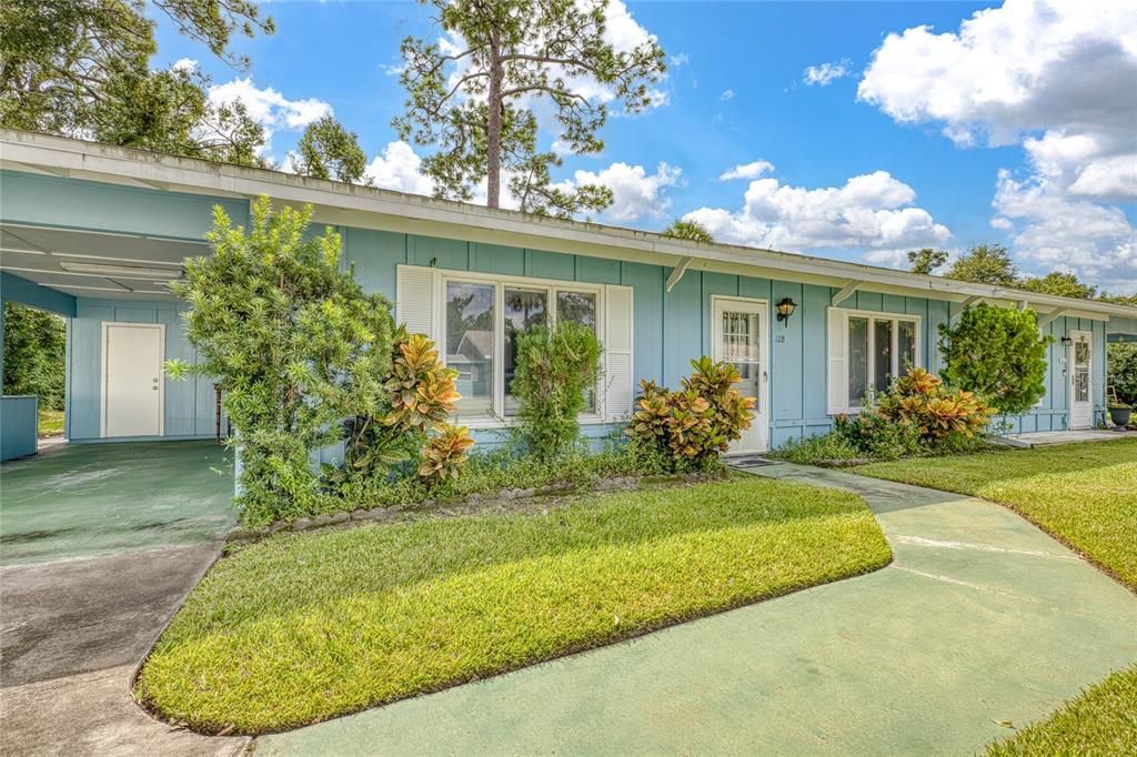 Image 6 of property listing at 12 COUNTRY CLUB DRIVE B, New Smyrna Beach, FL 32168