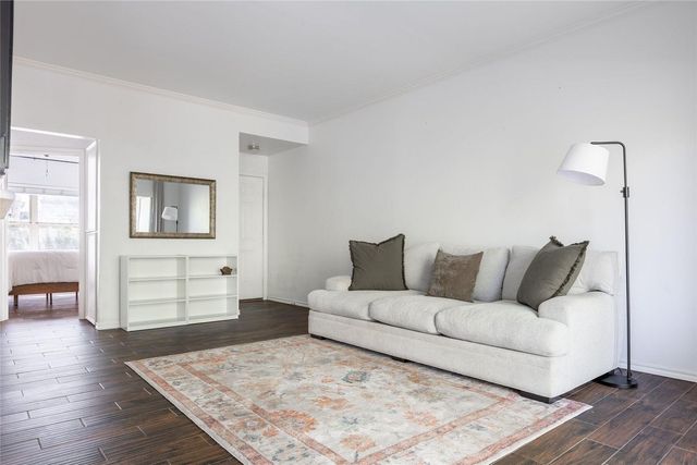 6000 Shepherd Mountain CV 1102, Austin, TX 78730