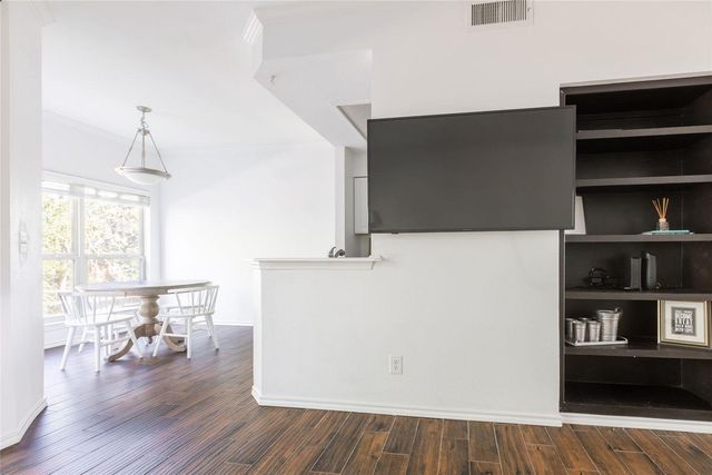 6000 Shepherd Mountain CV 1102, Austin, TX 78730