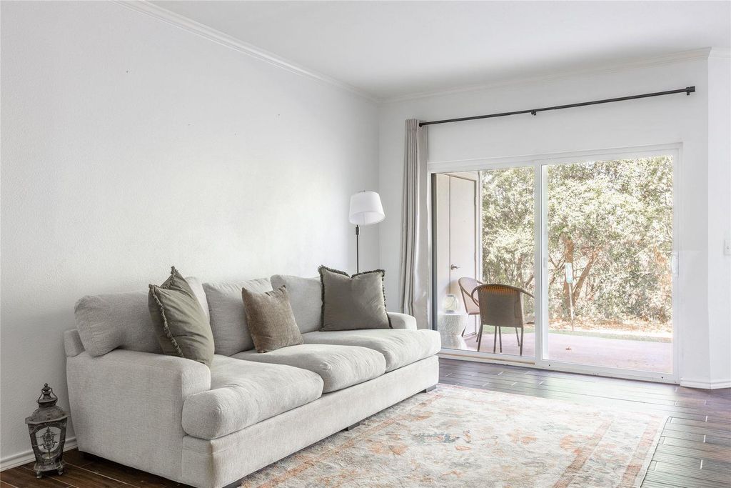 6000 Shepherd Mountain CV 1102, Austin, TX 78730