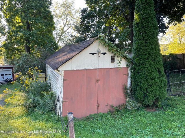 26 Rose Street, Niverville, NY 12130