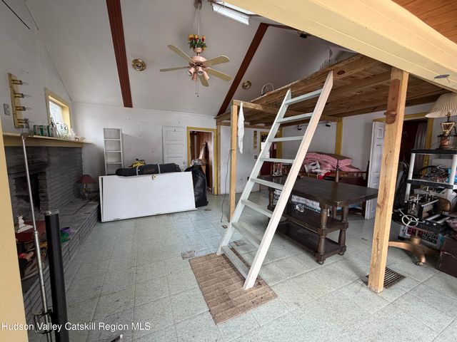 26 Rose Street, Niverville, NY 12130