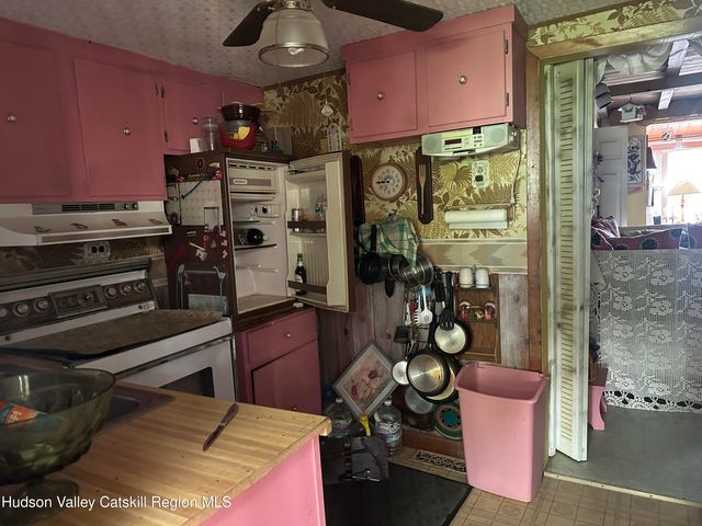 26 Rose Street, Niverville, NY 12130