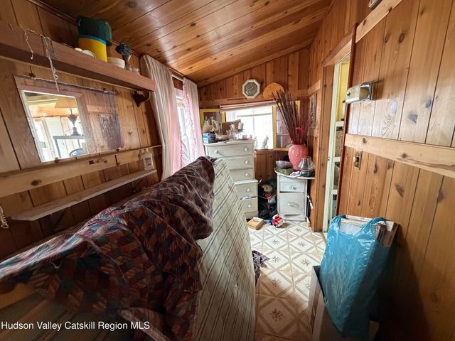 26 Rose Street, Niverville, NY 12130