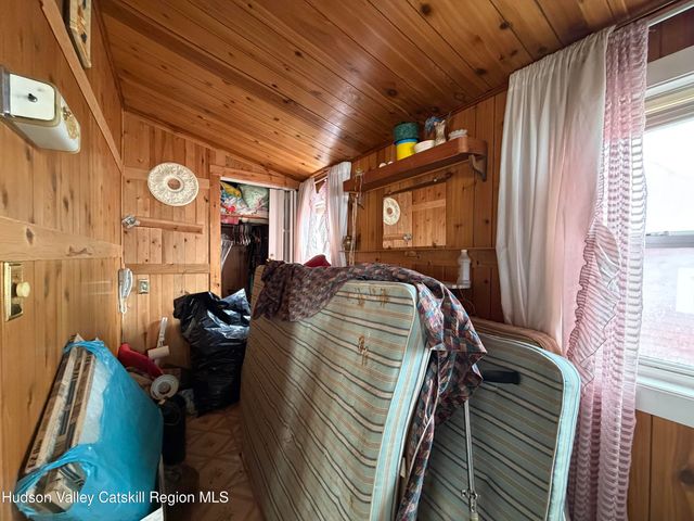 26 Rose Street, Niverville, NY 12130