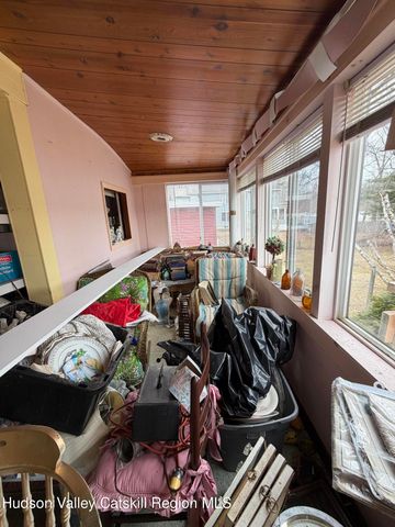 26 Rose Street, Niverville, NY 12130