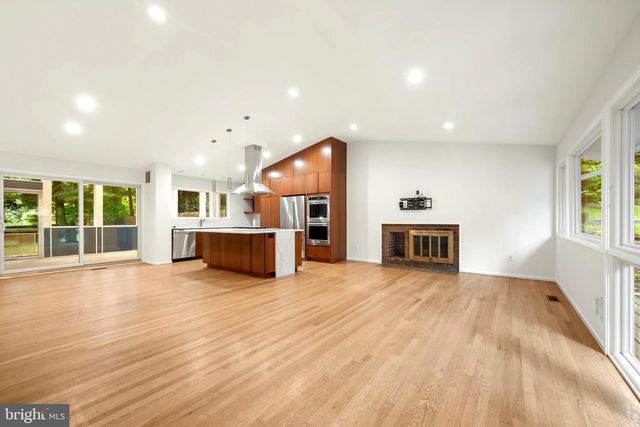 7614 HAMILTON SPRING RD, Bethesda, MD 20817