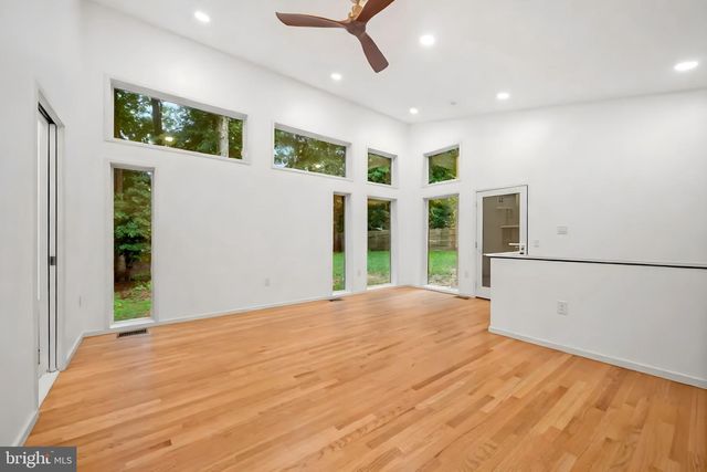 7614 HAMILTON SPRING RD, Bethesda, MD 20817