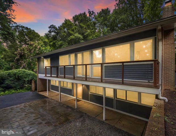 7614 HAMILTON SPRING RD, Bethesda, MD 20817