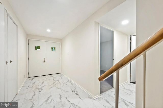 7614 HAMILTON SPRING RD, Bethesda, MD 20817