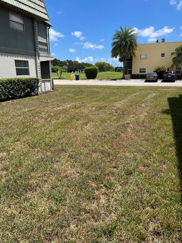 52 Flanders B, Delray Beach, FL 33484