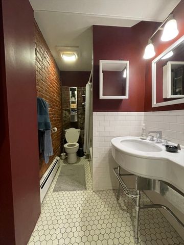 1760 Beacon Street 3, Brookline, MA 02445