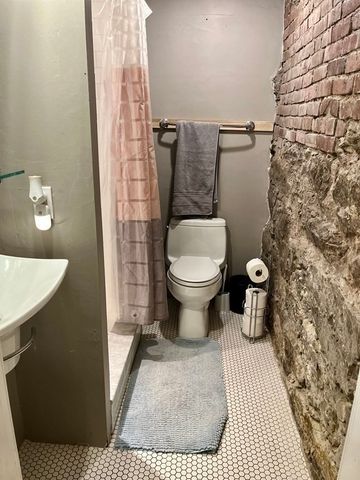1760 Beacon Street 3, Brookline, MA 02445