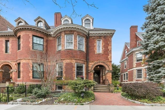 1760 Beacon Street 3, Brookline, MA 02445