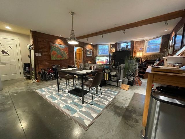 1760 Beacon Street 3, Brookline, MA 02445