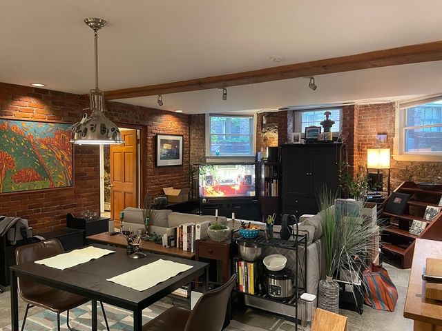 1760 Beacon Street 3, Brookline, MA 02445
