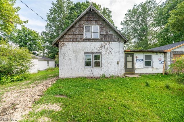 1090 N River Road NE, Warren, OH 44483