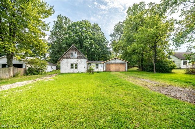 1090 N River Road NE, Warren, OH 44483