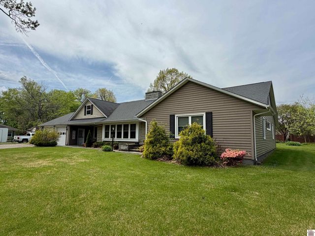 711 Pryor Street, Mayfield, KY 42066