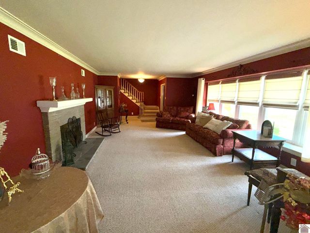 711 Pryor Street, Mayfield, KY 42066