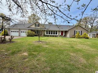 711 Pryor Street, Mayfield, KY 42066