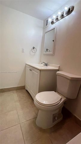4550 NW 9th Street 817E, Miami, FL 33126