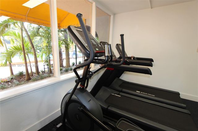 4550 NW 9th Street 817E, Miami, FL 33126