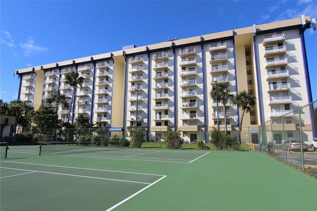 4550 NW 9th Street 817E, Miami, FL 33126