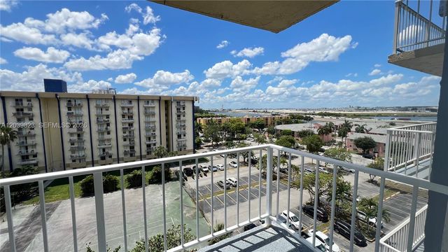 4550 NW 9th Street 817E, Miami, FL 33126