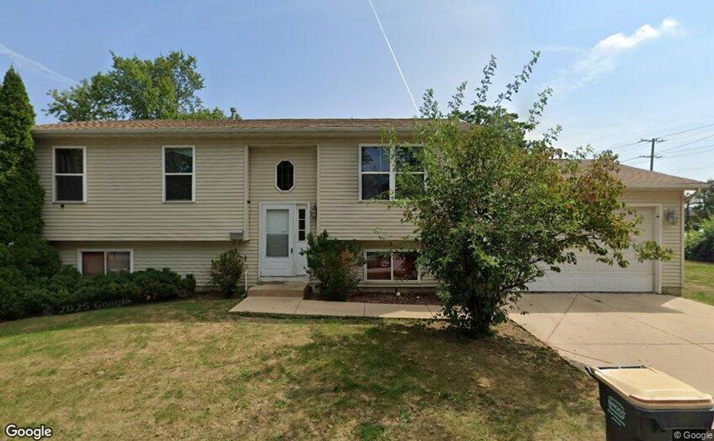 414 E WASHINGTON Street, Round Lake Park, IL 60073