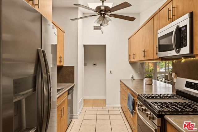 17248 Warrington Drive, Granada Hills (los Angeles), CA 91344
