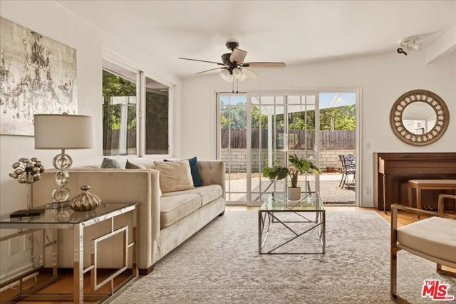 17248 Warrington Drive, Granada Hills (los Angeles), CA 91344