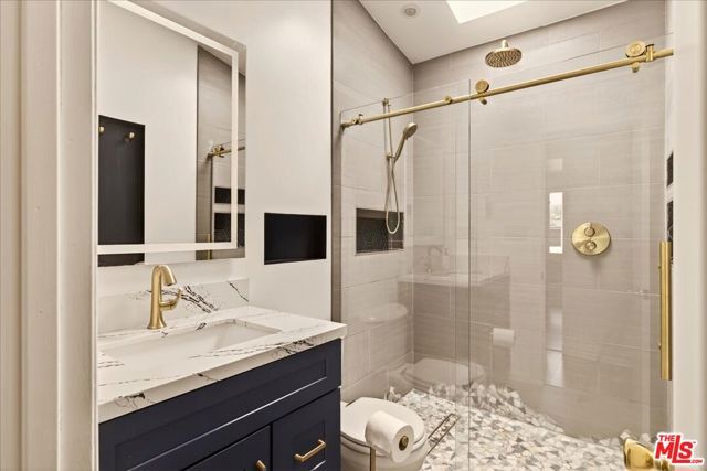 17248 Warrington Drive, Granada Hills (los Angeles), CA 91344