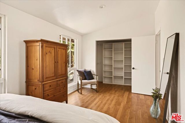 17248 Warrington Drive, Granada Hills (los Angeles), CA 91344