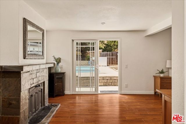 17248 Warrington Drive, Granada Hills (los Angeles), CA 91344