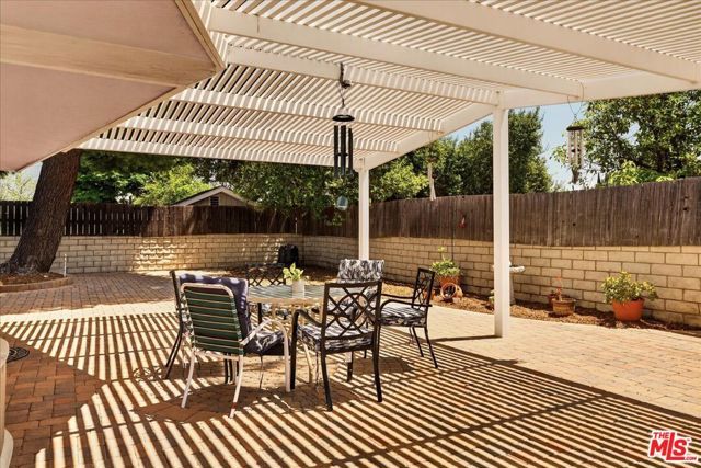 17248 Warrington Drive, Granada Hills (los Angeles), CA 91344