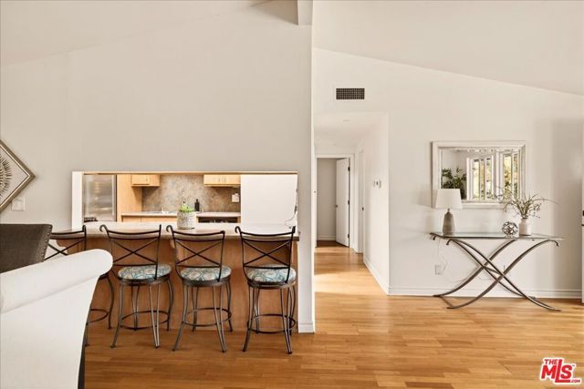 17248 Warrington Drive, Granada Hills (los Angeles), CA 91344