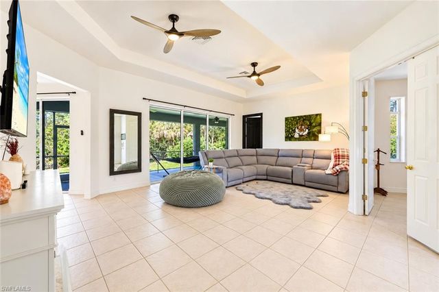 525 Desoto BLVD N, Naples, FL 34120